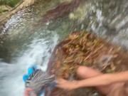 Me voy de excursión al bosque con mi pequeña hermanastra y terminamos cogiendo rico hasta venirm 8/16