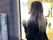 Pompino con sborrata nel parcheggio pubblico - moglie Troia 2/16