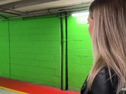 Pompino con sborrata nel parcheggio pubblico - moglie Troia 8/16