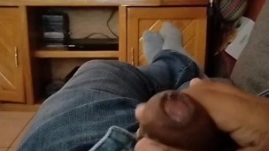 Me empecé a exitar en la sala y...