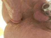 Guarda come si allarga il buco di culo 15/16