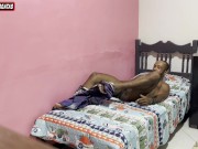 Mandei nudes pro amigo do meu namorado.ele aproveitou a situação pra meter a pica em mim 6/16