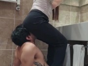 Facesitting while i dry my hair 10/16