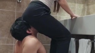 Facesitting while i dry my hair