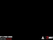 Gorgeous Girl Gets Her Ass Pounded During Wild Massage 14/16