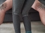 100% anal - Vrai Couple - Femme mariée en legging se fait ouvrir le cul par son amant 1/16