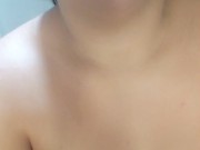 Gordinha usando seu brinquedo Lovense para gozar. Parte 1/4. 4/16