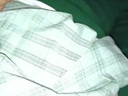 ANO APRETADO DE COLEGIALA TRAVIESA QUEDA LLENO DE LA LECHE DE PAPI! 9/16