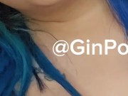 Como te fue en el trabajo amor? Se que te esfuerzas mucho, mereces ver mis enormes tetas 🤍✨️ 11/16