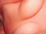 Me excita enfocar mi culo y masturbarme mientras gimo rico 14/16