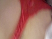 Me gusta enfocar mi enorme trasero para luego tocarme los senos 2/16