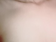 Mis gemidos casi despiertan a mi familia mientras me masturbaba 8/16