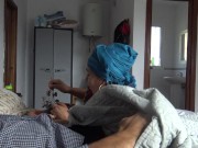 52 yaşındaki temizlikçim otel odasında 25 liraya büyük pipimi emiyor 6/16