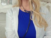 Skolläkaren lär klassens pojkar om kvinnokroppen och fittan 11/16