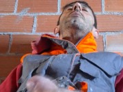 Buena herramienta tiene el encargado de la obra,gran verga 9/16