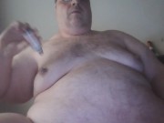 Ich massiere meine Titten mit Milchbildungsöl 1/16