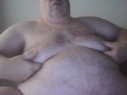 Ich massiere meine Titten mit Milchbildungsöl 2/16