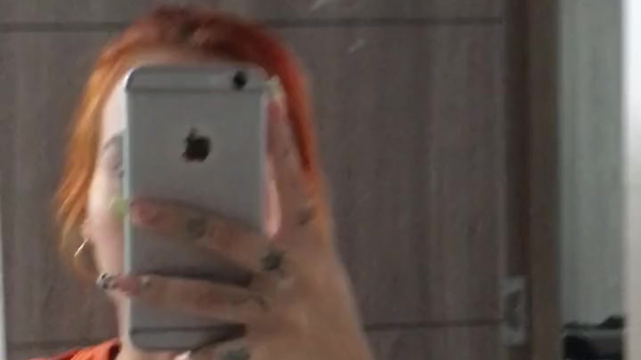 HOT FRIEND RECORDS HERSELF IN THE BATHROOM OF HER HOUSE SHOWING HER TITS - Free Sex Video - RedTube