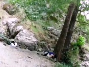 Sesso a tre con il fotografo e mio marito che ha filmato alla cascata in montagna 15/16