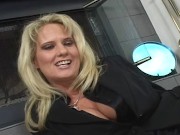 Bridgett Lee is all in the mood for cock and a facial 1/16