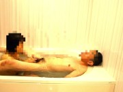 外に出してと言ったのに！教え子と甘い関係になり中出し真夜中のプライベートレッスン 1/16