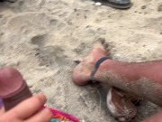Beach handjob 8/16