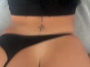 Школьницу застукали за мастурбацией жестко трахнул - кончил на спине. 7/16