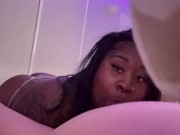 Stuck my sneaky link in my house while my boyfriend wasn’t home 😏😍 3/16