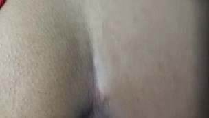 El novio de mi hermana me coge mientras ella cree que el está trabajando