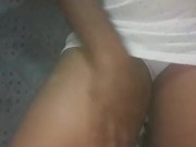 ජංගිය උස්සලා හුත්තට ඇඟිල්ල ගහලා හුත්ත තෙත් වෙලා. 6/16