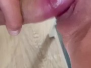 Squirt Extreme - squirting like a geysir, she lost it 3/16