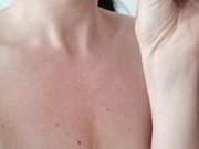 100% Vrai Couple - Femme aux tétons percés suce goulument 4/16