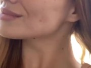 Pretty girl shows off her sexy body 4/16