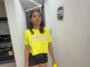 Ayudo a mi latina hermanastra en la limpieza del baño para podérmela follar muy rico su coño apretad 1/16