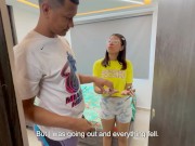 mi vecino me arregla la puerta a cambio de darme una gran follada con su enorme pene duro y rico 3/16