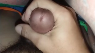 JAKOL SA ILALIM NG KOMOT