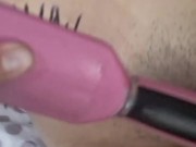 Masturbándome con el vibrador en la noche 6/16