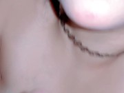 Se la chupo a mi hermanastro y se corre en mi boca 14/16