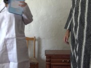 زوج عربي يزور طبيبة 2/16