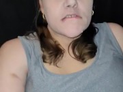 Rubbing Lotion on my sexy feet! 10/16