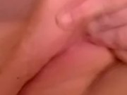 Phat shaved pussy cumming 💦