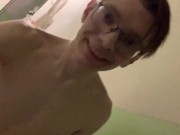 Strip naked and ride the elevator 13/16