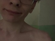 Strip naked and ride the elevator 14/16