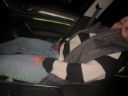 Selbstbefriedigung im Auto klitoris reiben geil satisfyer Orgasmus stöhnen feucht 11/16