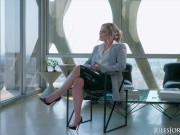 Anna Claire Clouds Gets Double Penetration For The First Time 1/16