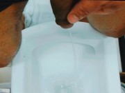 Mijando gostoso pra você que curte piroca mijando 3/16