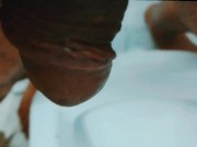 Mijando gostoso pra você que curte piroca mijando 4/16