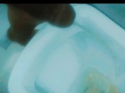 Mijando gostoso pra você que curte piroca mijando 7/16