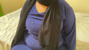 Hijab Muslim Arab Big Ass & Huge Boobs Maid Gets Hot & Undress Her Burqa & Hijab & Fucking Sex Toy