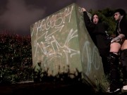 ME FOLLO A MI HERMANASTRA EN LA CALLE POR LA NOCHE SIN QUE NADIE NOS VEA - EXLOVERX 9/16